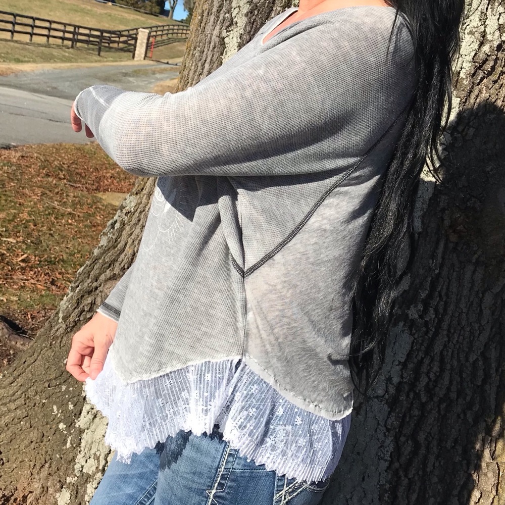 Mystical Billabong long sleeve top - Picture 5 of 14